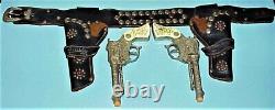 Rare Vintage 1940's Hopalong Cassidy Twin Guns & Black Leather Holster Set