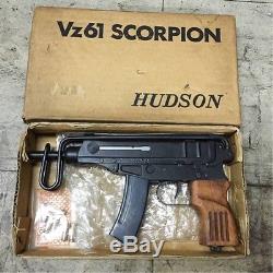 Rare Vintage 70s Japan Hudson VZ61 Scorpion Cap Model Gun