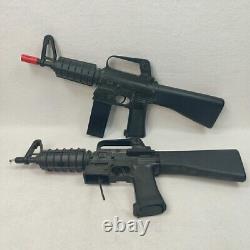 Rare Vintage pair 1980's Motorized AM-16 Water Machine Guns Entertech 1985 READ