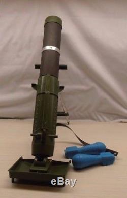Remco Industries Inc Working Toy Usmc Bazooka Gun With Two Plastic Missiles F165