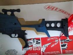 Remco Screaming Mee Mee Rifle gun with box and inserts