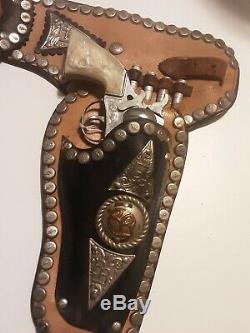 Roy Rogers Holster Set with two guns