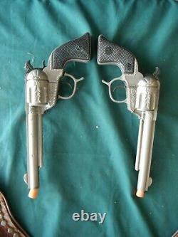 Roy Rogers Leather Cowboy Holster And Guns Set