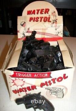 Squirting Water Pistol Toy in Store Display Box Unused Vintage 36 Old Toy Guns