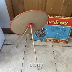 TOM & JERRY SPINNING TARGET GAME MADE BY WEMBLEY Missing The Guns