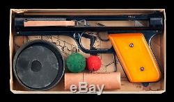 VINTAGE. 1937 SHARPSHOOTER BULLS EYE BULLSEYE MFG CO METAL PISTOL GUN With BOX