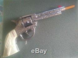 VINTAGE 1940's KILGORE AMERICAN CAST IRON CAP GUN