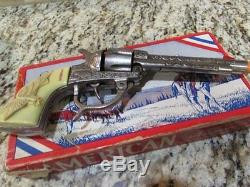 VINTAGE 1940's KILGORE THE AMERICAN CAP GUN BOXES HALCO STEVENS