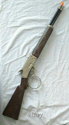 VINTAGE 1950's Hubley- RIFLEMAN CAP GUN TOY BROWN VERSION