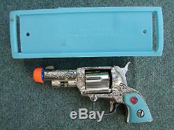 VINTAGE 1950s-1960s NICHOLS PINTO WESTERN CAP GUN TURQUOISE PISTOL N. MINT w BOX