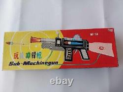 VINTAGE 1970s RED CHINA SUBMACHINE GUN FRICTION TIN TOY MF 156