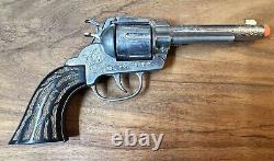 VINTAGE AMERICAN WEST TOY CAP GUN FRONTIER 45 With Holster Working