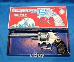VINTAGE KILGORE GRIZZLY DISC CAP GUN MINT-IN-BOX CIRCA 1950s