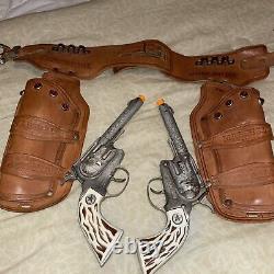 VTG Gunsmoke Western Marshal Matt Dillon Genuine Cowhide Stud Belt Gun Holster