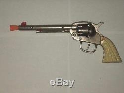 Very Rare Vintage Kilgore Long Tom Six Shooter Cap Gun Unfired With Original Box