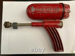 Vintage 1940's Metal HILLER ATOM RAY GUN Water Pistol Space Toy