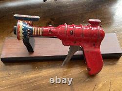 Vintage 1940s Wyandotte ZZ Ray Gun Pressed Metal Toy 1940's-729.24