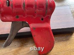 Vintage 1940s Wyandotte ZZ Ray Gun Pressed Metal Toy 1940's-729.24