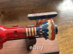 Vintage 1940s Wyandotte ZZ Ray Gun Pressed Metal Toy 1940's-729.24