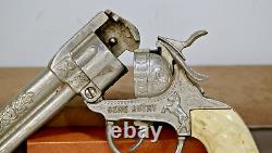 Vintage 1950-60's era Gene Autry Cap Gun Toy Leslie-Henry model Working