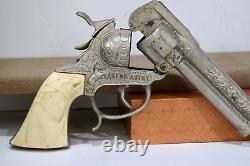 Vintage 1950-60's era Gene Autry Cap Gun Toy Leslie-Henry model Working