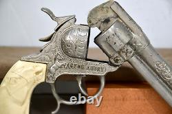 Vintage 1950-60's era Gene Autry Cap Gun Toy Leslie-Henry model Working