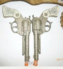 Vintage 1950's Hopalong Cassidy Metal Cap Guns and Leather Holster Belt Rare