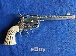 Vintage 1950's Mattel Fanner 50 cap gun pistol withoriginal holster & 6 bullets