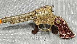 Vintage 1950's Wyandotte Toys, Toy Cap Gun Gold RED RANGER