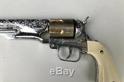 Vintage 1950s Hubley Toy Colt 45 Cap Gun With Leather Holster Die Cast 6 Bullets
