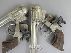 Vintage 1950s Roy Rogers diecast toy cap gun dual double holster playset Schmidt