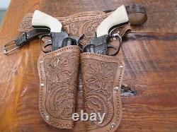 Vintage 1960 Fanner 50 Cap Guns With Holster