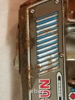 Vintage 1960s Nomura TN Japan Tin Friction toy machine gun (RARE)