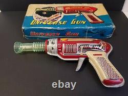 Vintage 1960s rare Universe Ray Gun space tin toy litho Japan NOS original box