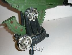 Vintage 1964 Deluxe Reading Corp DEFENDER DAN Kids Toy Machine Gun AS-IS 4 PARTS