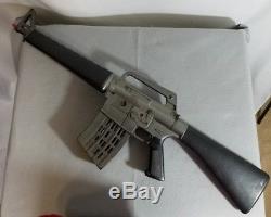 Vintage 1966 MATTEL M-16 MARAUDER DIVISION TOY MACHINE GUN // WORKS // LOUD