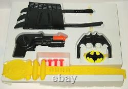 Vintage 1989 Toy Biz Batman Utility Belt with Spear Gun/Batarang/Emblem/Cuffs