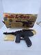 Vintage 50's Hasbro Bub-l- Gun Hassenfeld Bros Squirt & Bubble Gun 1/1