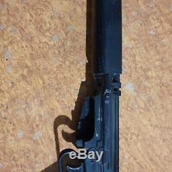 Vintage AIRFIX FN SLR RIFLE toy gun from the 70s