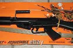 Vintage AIRFIX F. N. Rifle and Tommy Gun Toy Bundle (NOS 1975) Vary Rare