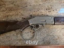 Vintage/Antique 1950s Hubley The Rifleman Lever action cap gun