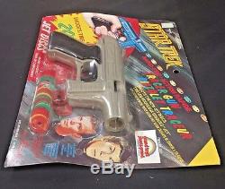 Vintage Canadian Grand Toys STAR TREK TRACER GUN MOC disc gun