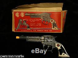Vintage Cowboy Western Smoking Texan Cap Pistol toy gun Hubley with original Box