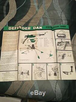Vintage Deluxe Reading DEFFENDER DAN Topper Toys Machine Gun 1960's