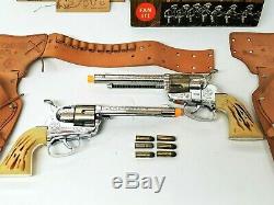 Vintage Fanner 50 MARSHAL Double Holster Set Mattel unfired in box cap gun toys