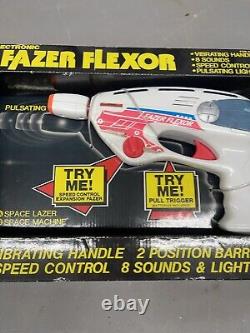 Vintage Fazor Flexor Toy Laser Gun NIP Pulsating Space Machine Vibrating 8 Sound