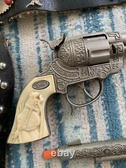 Vintage Gene Autry Leslie-Henry Die Cast Cap Gun with Holster Studded Western