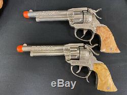 Vintage Gunsmoke Marshal Matt Dillon Leather Holster With2 Gunsmoke Toy Cap Guns