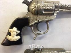Vintage Hopalong Cassidy & Rare Holster Toy Cap Gun Pistols! Nice
