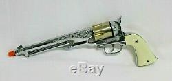 Vintage Hubley Colt 45 Revolver Toy Cap Gun with 6 Original Bullets